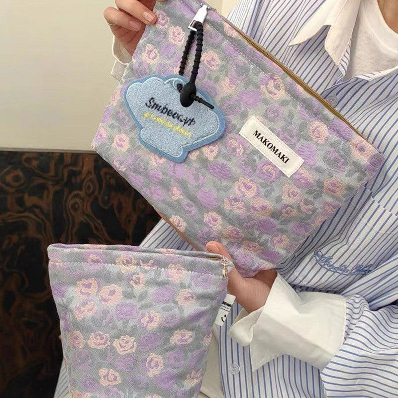 Early Spring Purple Grape Niche Cosmetic Portable Skincare Storage Outing Wash Bag